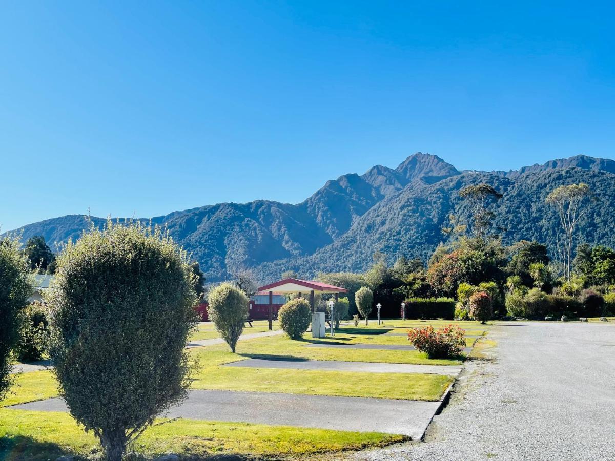 Franz Josef TOP 10 Holiday Park Exterior foto