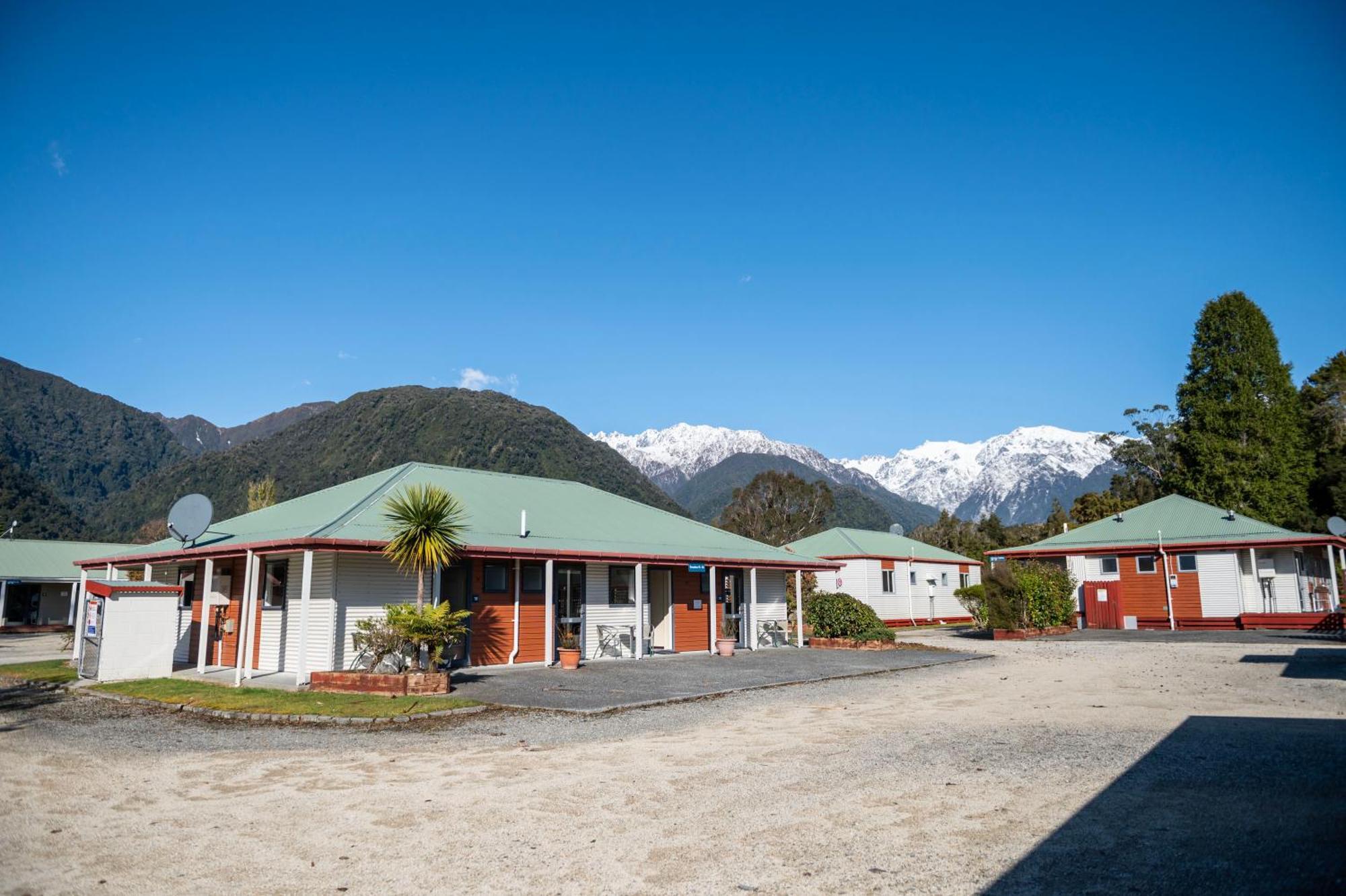 Franz Josef TOP 10 Holiday Park Exterior foto
