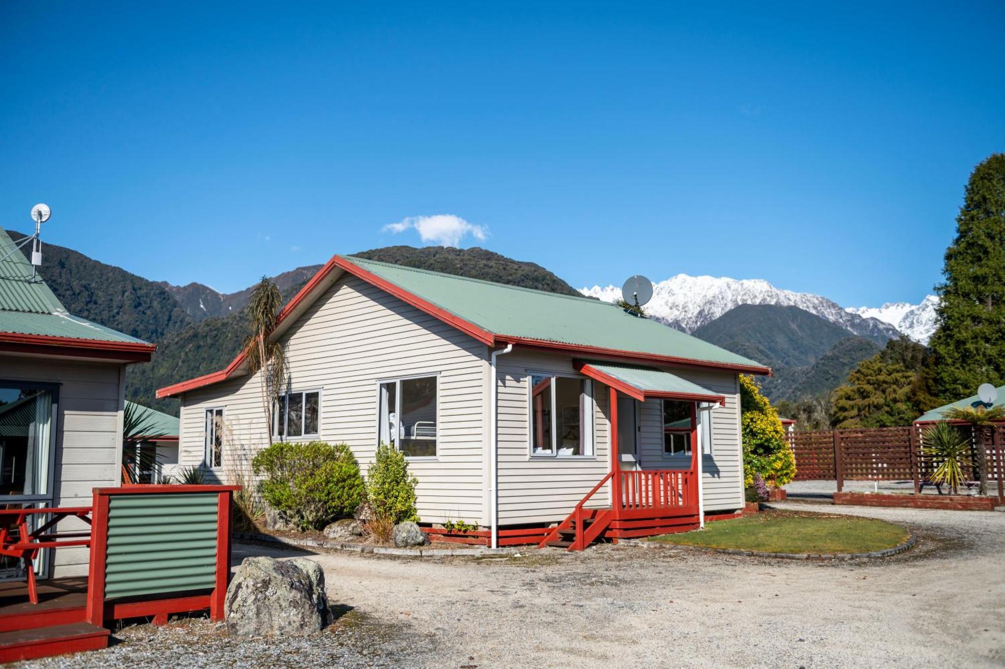 Franz Josef TOP 10 Holiday Park Exterior foto