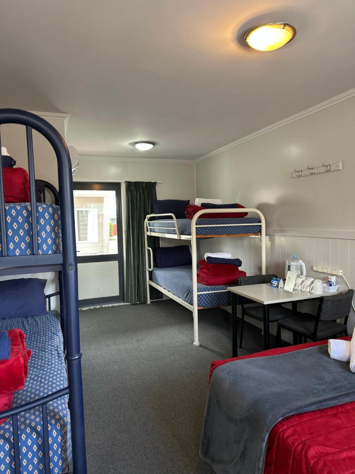 Franz Josef TOP 10 Holiday Park Exterior foto