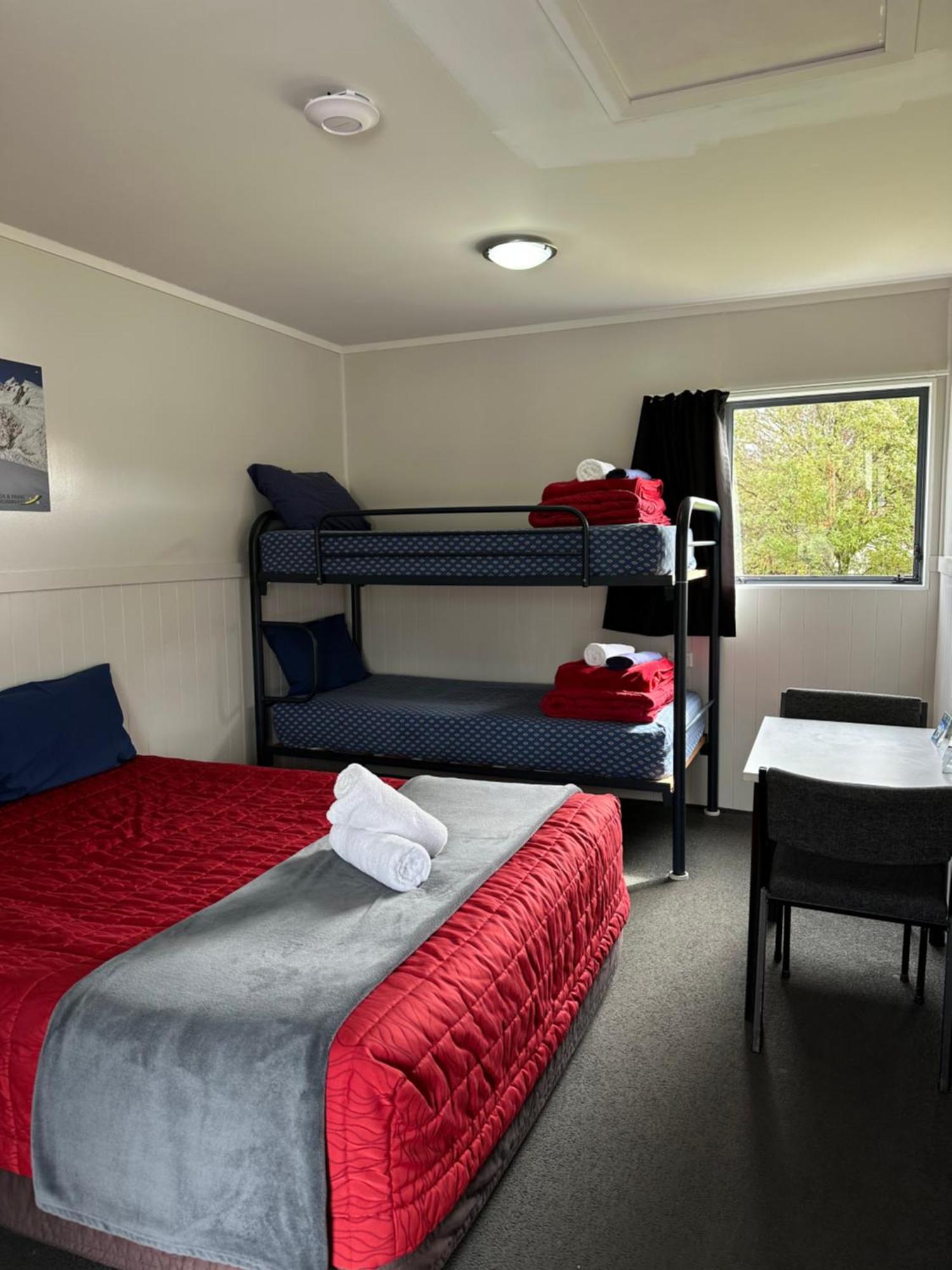 Franz Josef TOP 10 Holiday Park Exterior foto